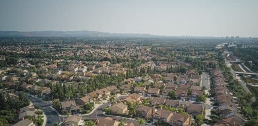 Critères essentiels pour sélectionner le meilleur quartier pour la location d’un logement