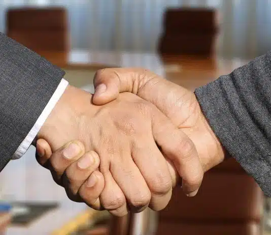 Pourquoi passer par une agence immobilière pour vendre son bien ?